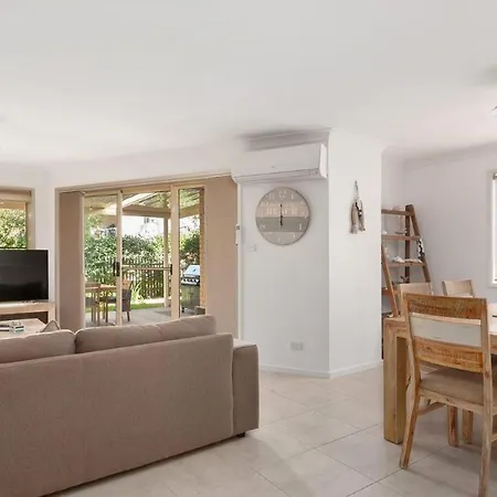 Walking Distance To Little Beach And Shoal Bay Nelson Bay Exterior photo